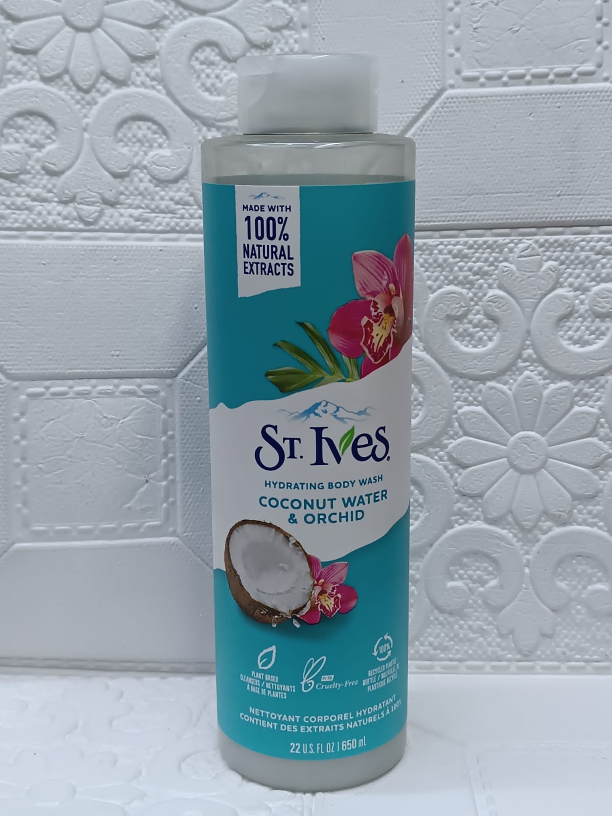 St.-Ives-Hydrating-Body-Wash-Coconut-Water-And-Orchid-650ml.jpg